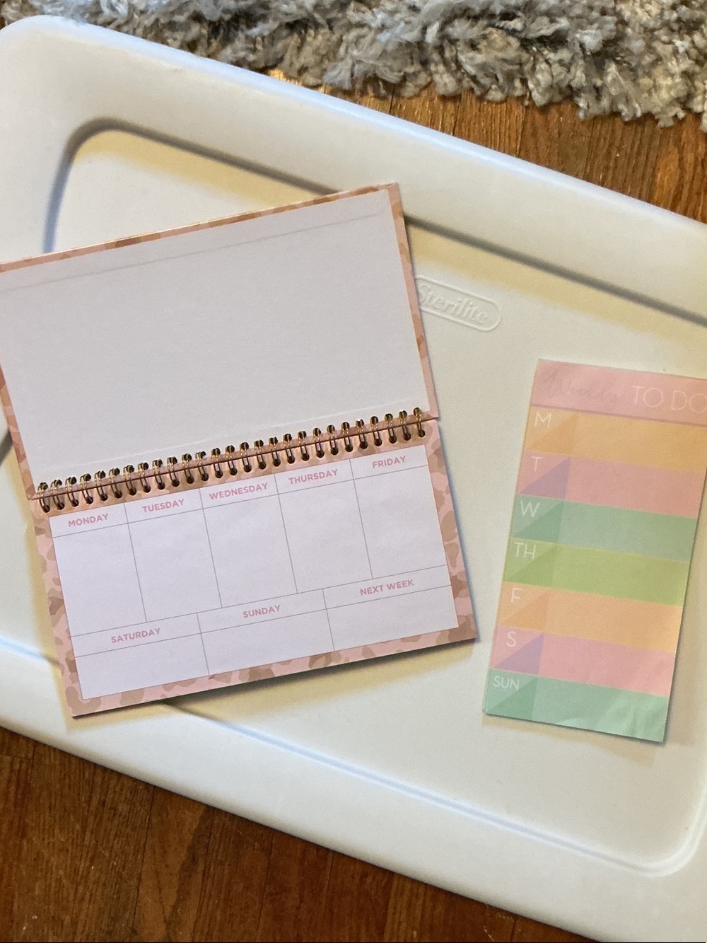 Spiral Weekly Desk Planner & Pastel To-Do Notepad - Pink